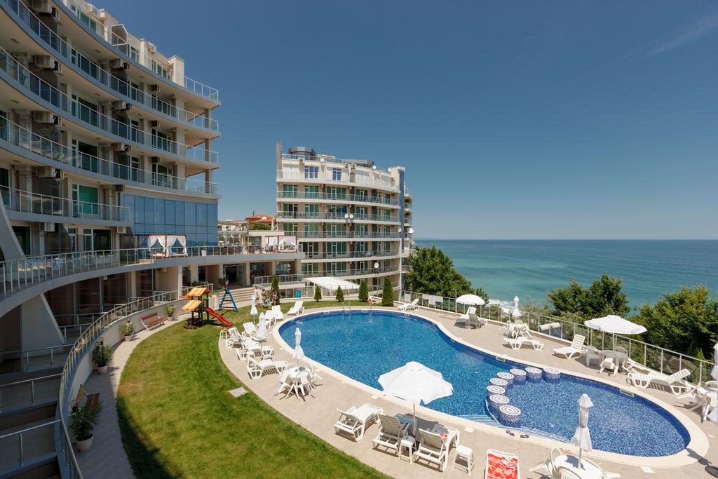 SILVER_BEACH_RESORT_BYALA_BULGARIA_AIR_TOUR_TRAVEL